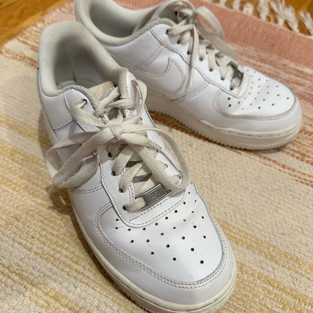 White Nike Air Force 1s